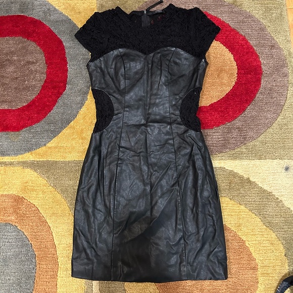 Guess Black Lace Cutout Faux Leather Dress Sweetheart Neckline Cap Sleeves 2 - Picture 1 of 7